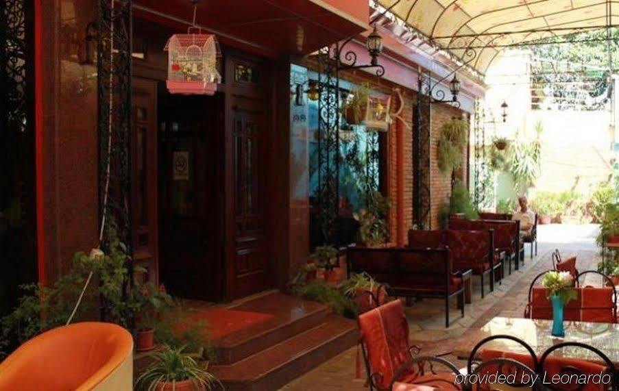 Hotel Livia Tirana Eksteriør billede