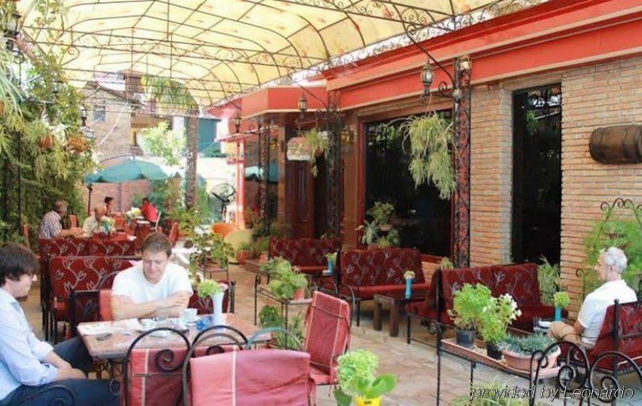 Hotel Livia Tirana Eksteriør billede